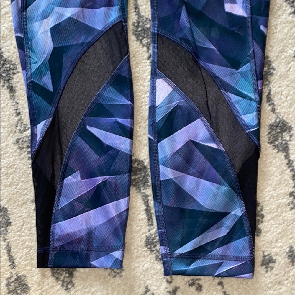 Lululemon mesh leggings - Picture 4 of 4